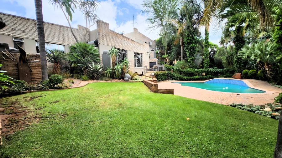 5 Bedroom Property for Sale in Doringkruin North West